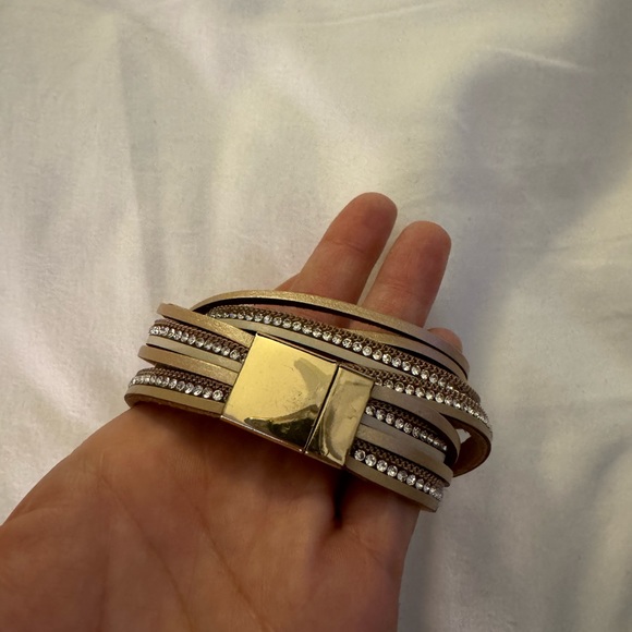 Women’s clasp bracelet - Picture 5 of 6